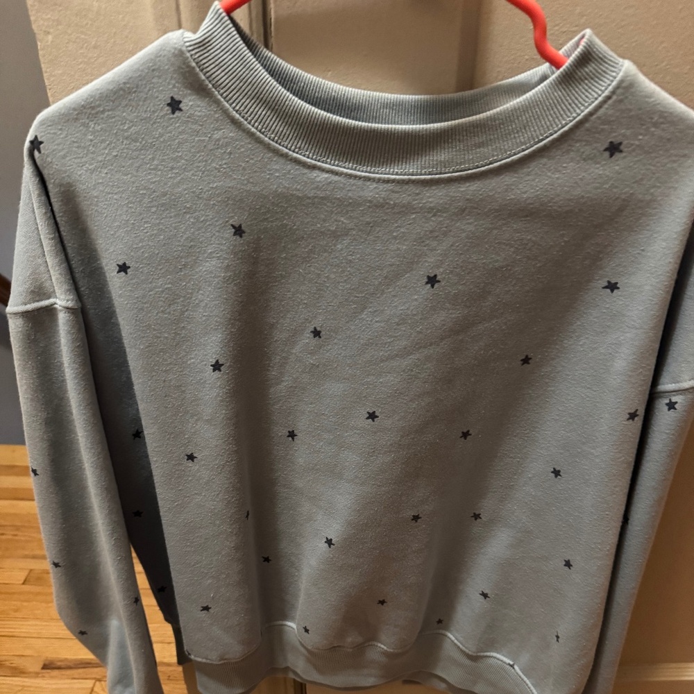 Women’s Hippie Rose sweatshirt.
